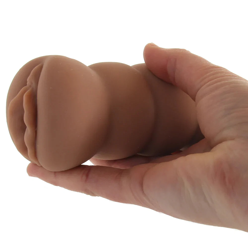 Cassidy Banks Pussy Stroker